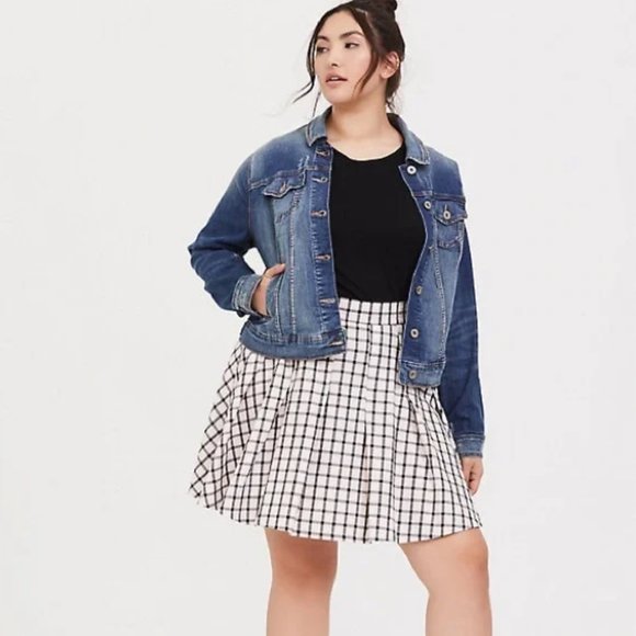 torrid Dresses & Skirts - TORRID PINK & BLACK PLAID TWILL SKATER SKIRT || sz2 || GUC